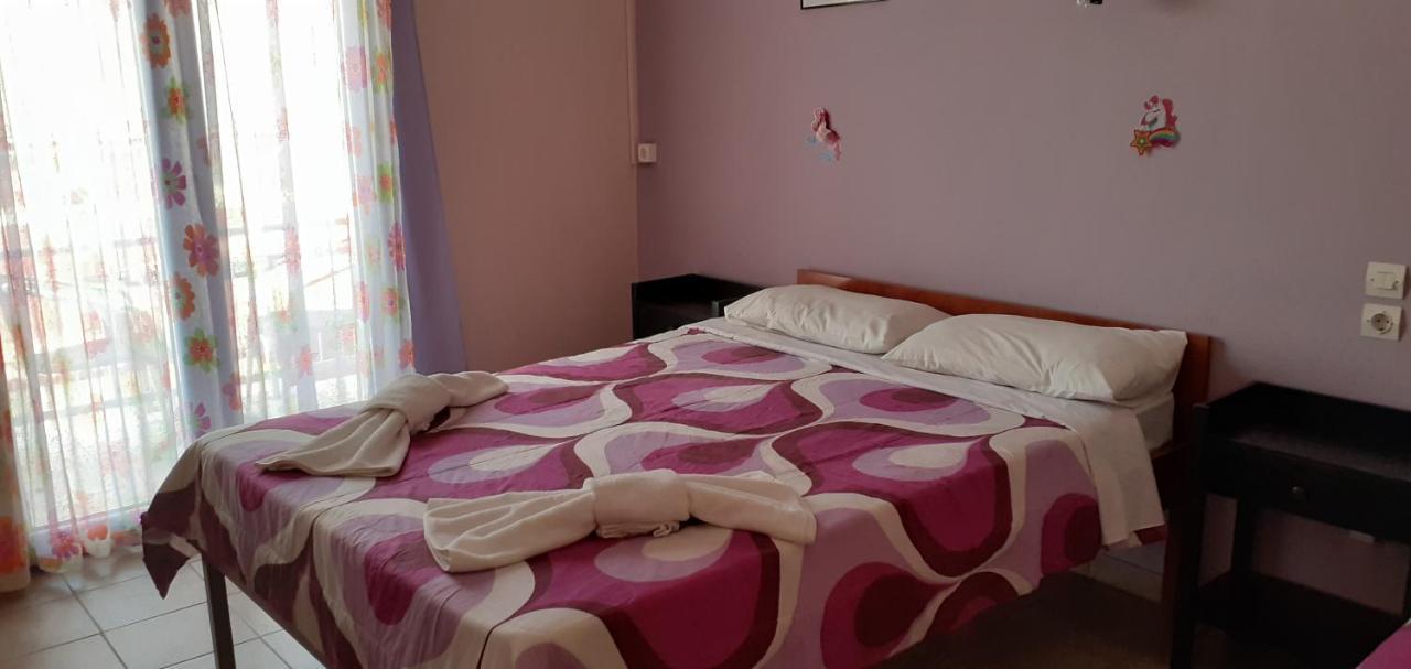 Pame Pantheos Hotell Kamena Vourla Exteriör bild